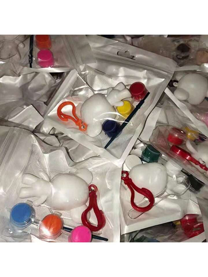 DIY colouring keychain for kids birthday gift