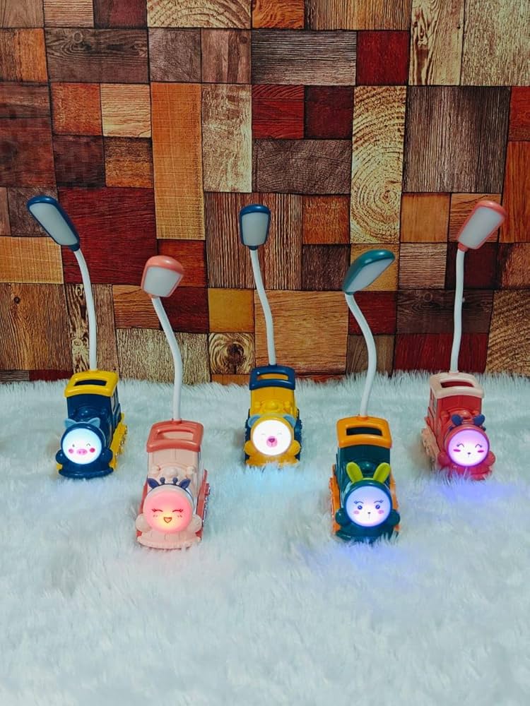 Train Desk lamp with penstand